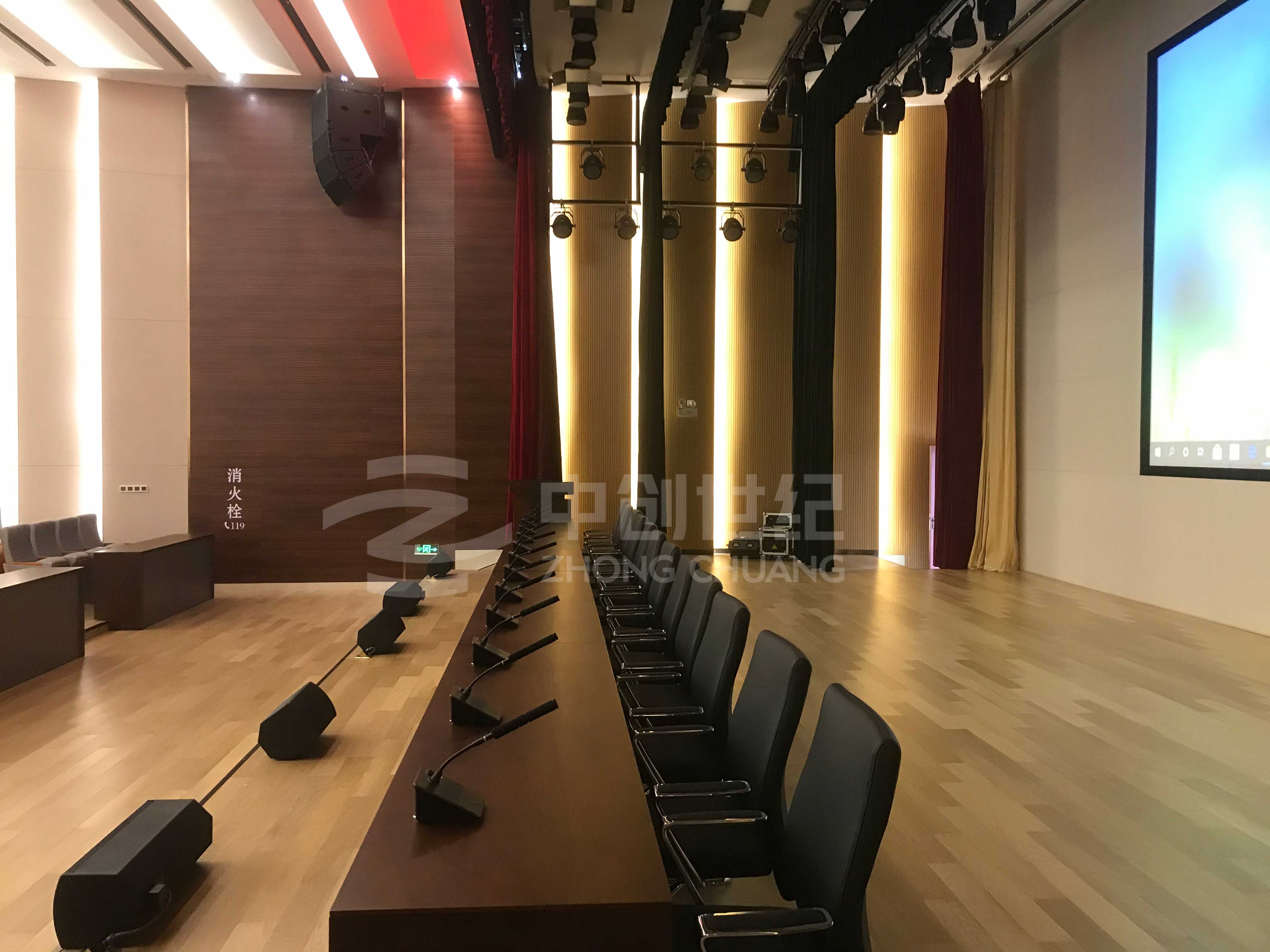 深圳市龍崗區(qū)深高速五聯(lián)綜合服務(wù)樓舞臺(tái)區(qū)域照.jpg 深圳市龍崗區(qū)深高速五聯(lián)綜合服務(wù)樓舞臺(tái)區(qū)域照.jpg